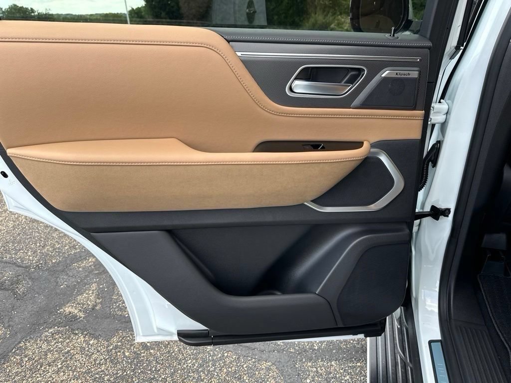 New 2027 INFINITI QX80 Luxe w/ Cargo Package AWD/4WD image 25