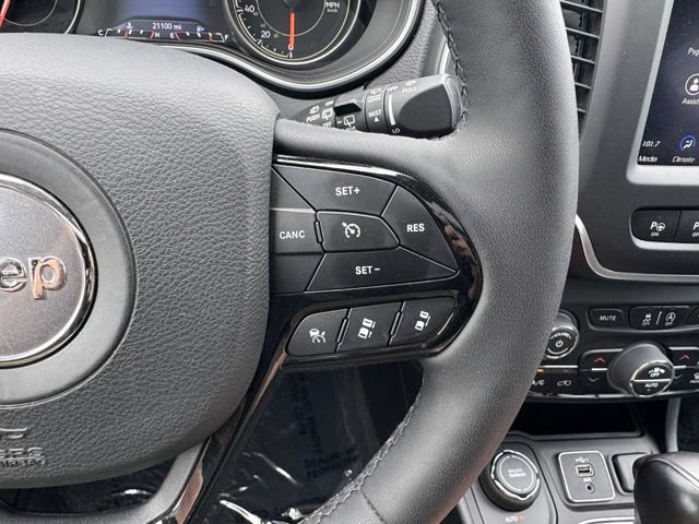 Used 2023 Jeep Cherokee Altitude Lux w/ Lux Elite Package AWD/4WD image 31