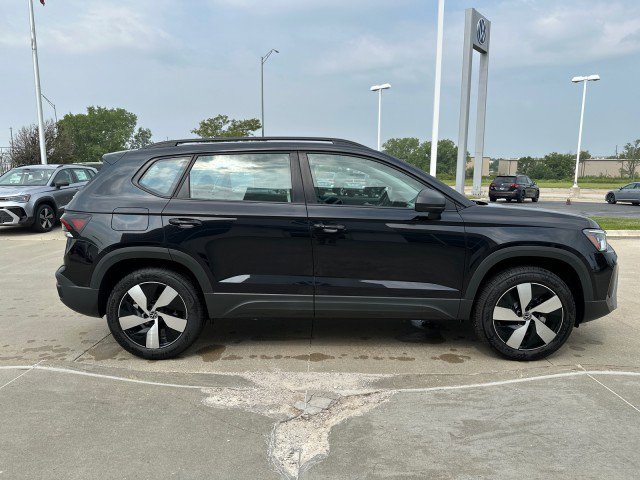 New 2025 Volkswagen Taos S image 6