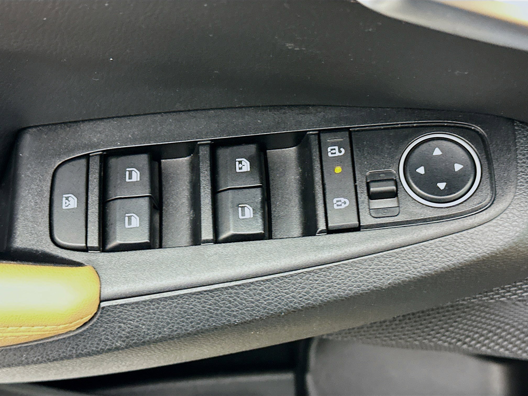 Used 2024 Kia Seltos SX image 15