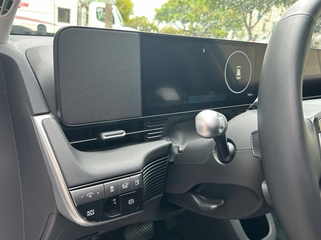 Used 2025 Hyundai Ioniq 5 Limited RWD image 18