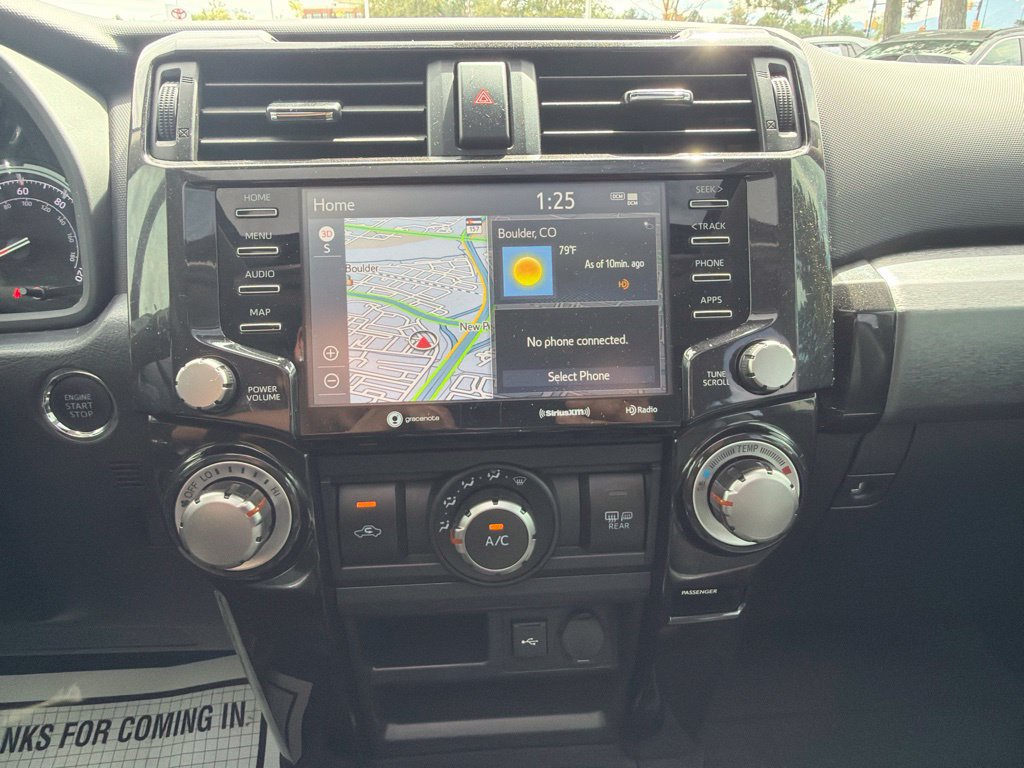 Used 2021 Toyota 4Runner Venture w/ Moonroof Package AWD/4WD image 31