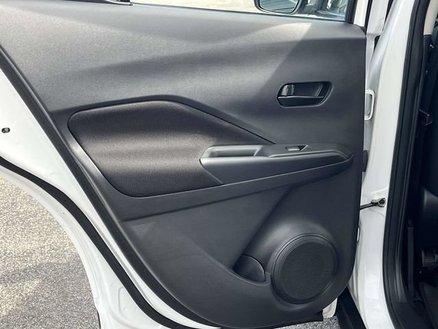Used 2021 Nissan Kicks S FWD image 16