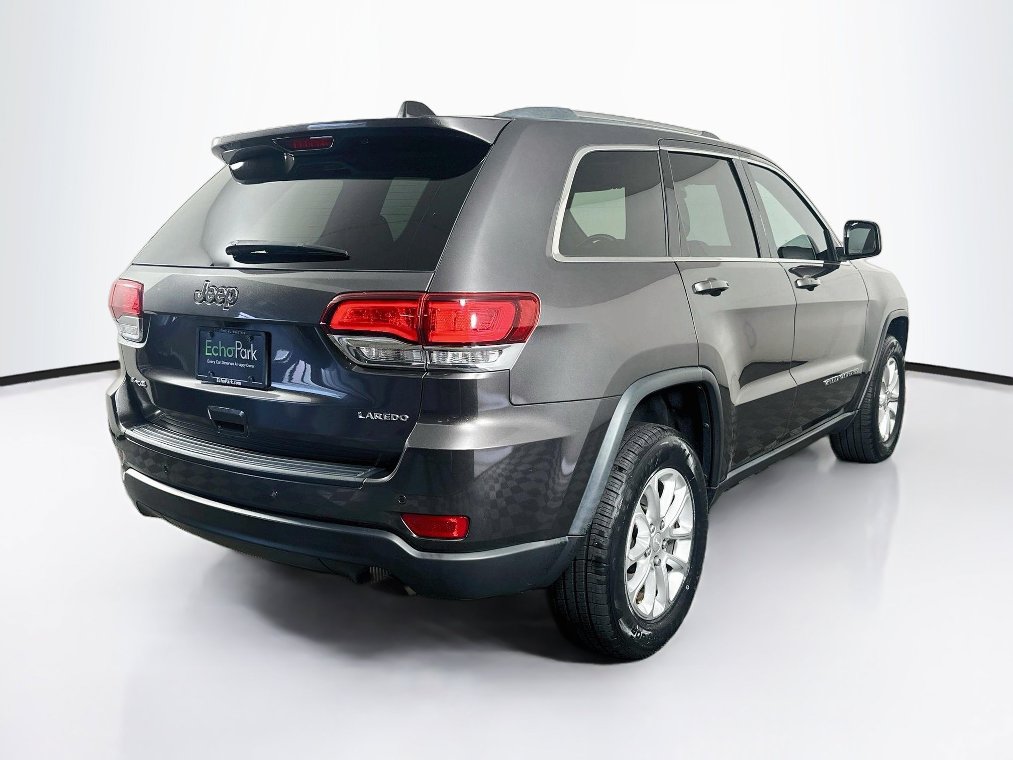 Used 2021 Jeep Grand Cherokee Laredo AWD/4WD image 9