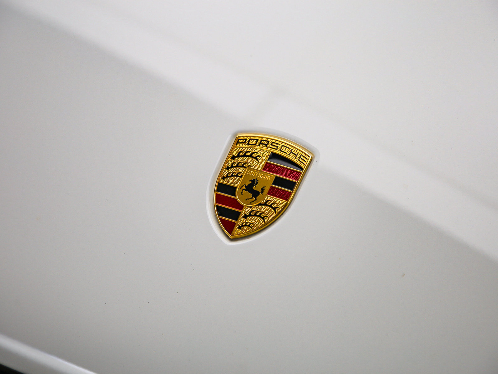 Certified 2024 Porsche Macan AWD/4WD image 12