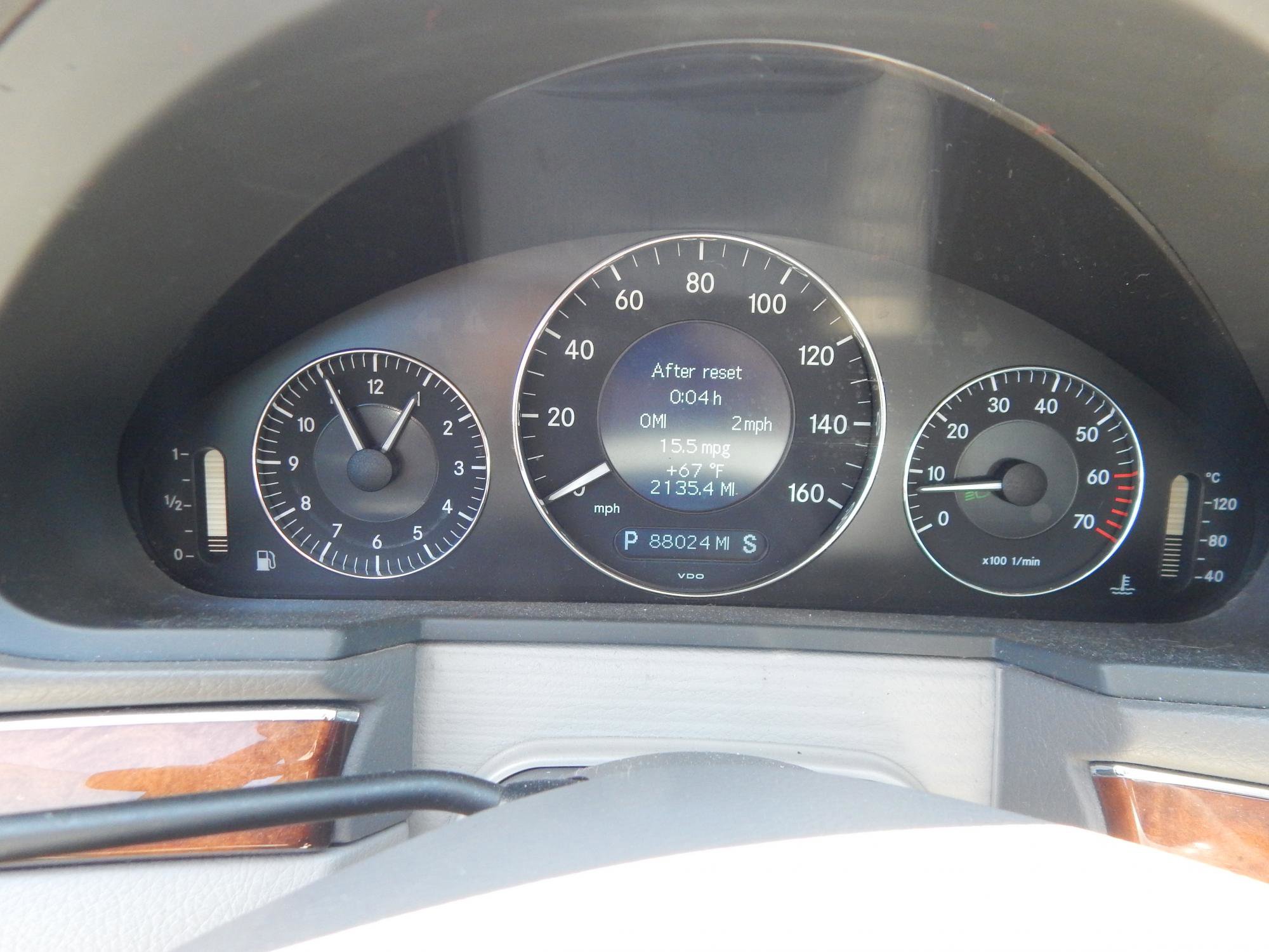 Used 2005 Mercedes-Benz E 500 4MATIC Sedan image 21