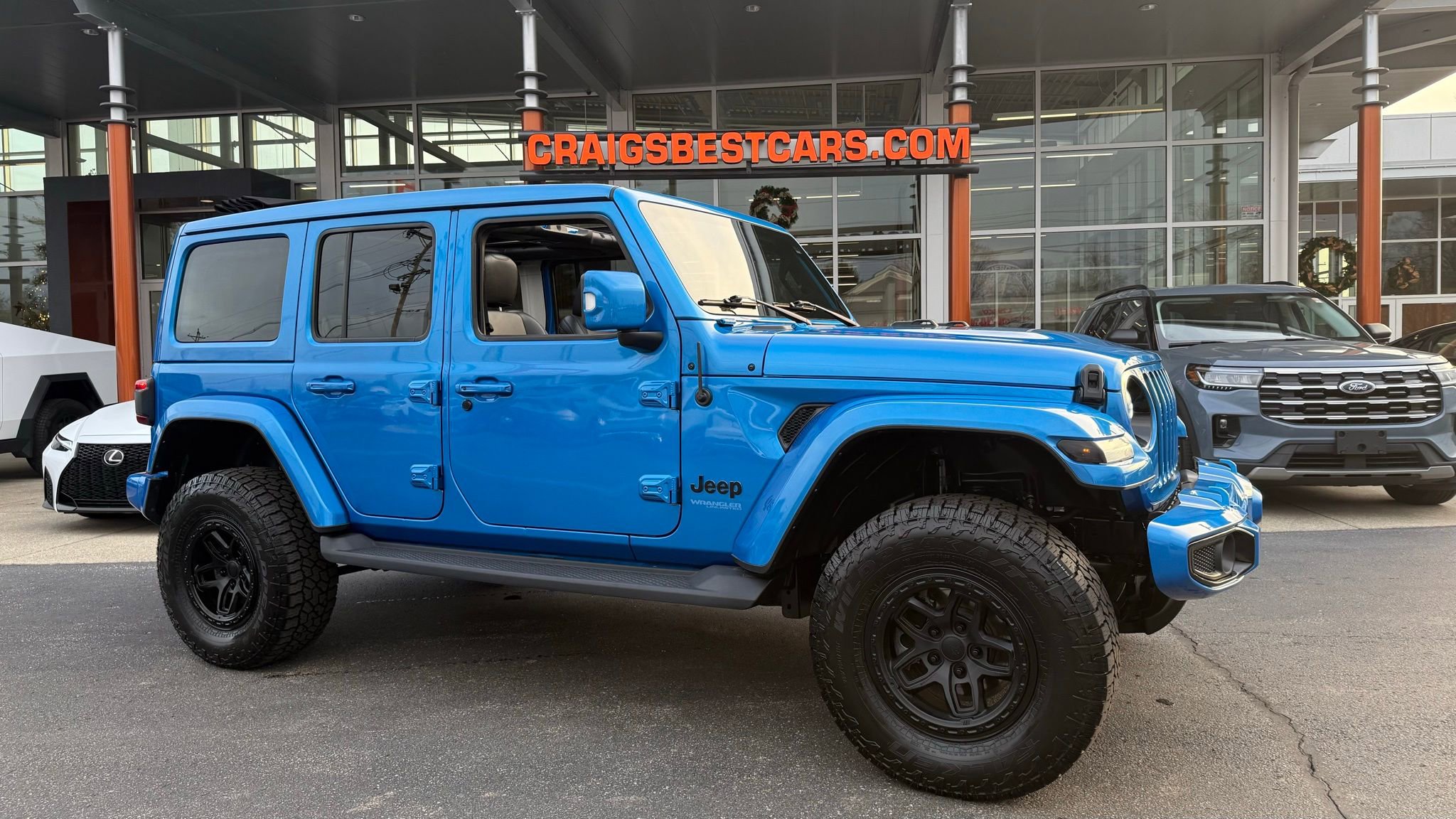 Used 2022 Jeep Wrangler Unlimited Sahara image 1