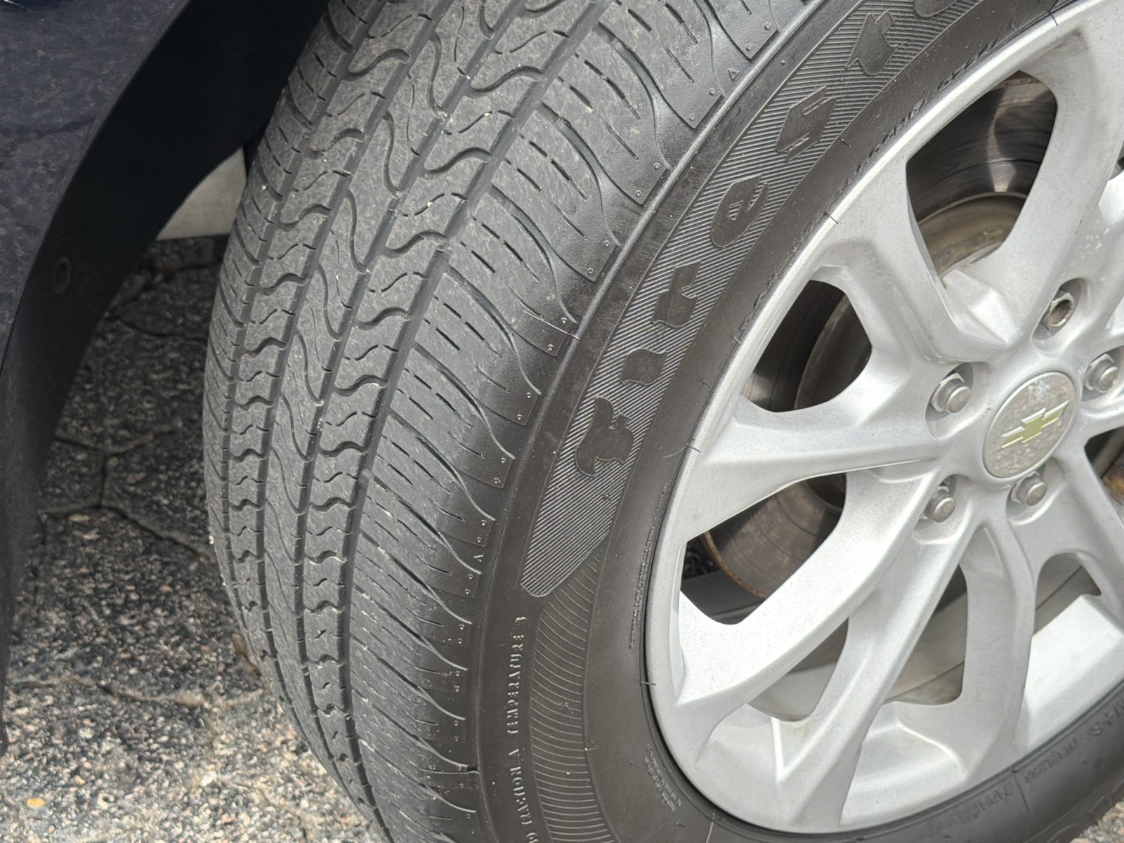 Used 2020 Chevrolet Equinox LS FWD image 5