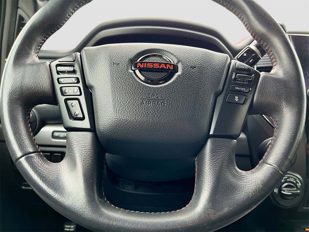 Used 2021 Nissan Titan PRO-4X w/ Pro-4x Convenience Package image 11