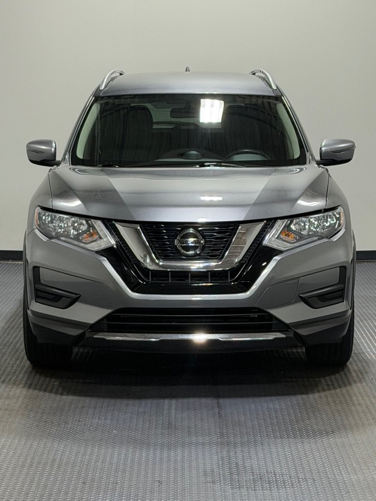 Used 2018 Nissan Rogue SV AWD/4WD image 3