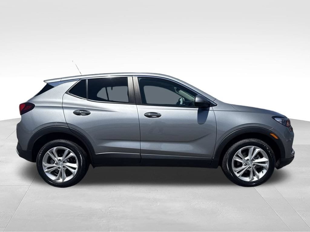 Used 2023 Buick Encore GX Preferred w/ Cold Weather Comfort Package AWD/4WD image 2