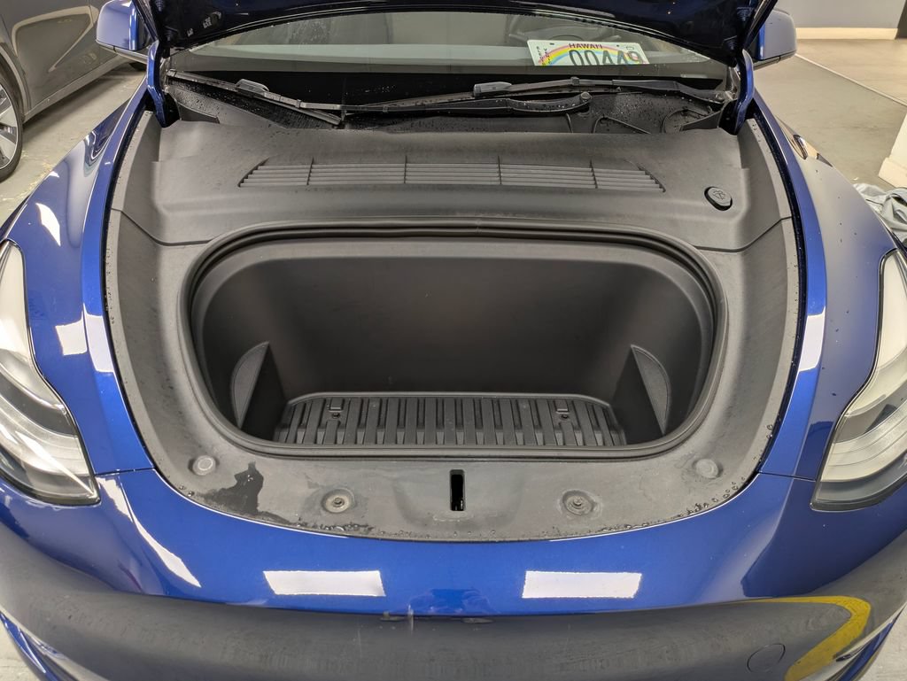 Used 2023 Tesla Model Y AWD image 9