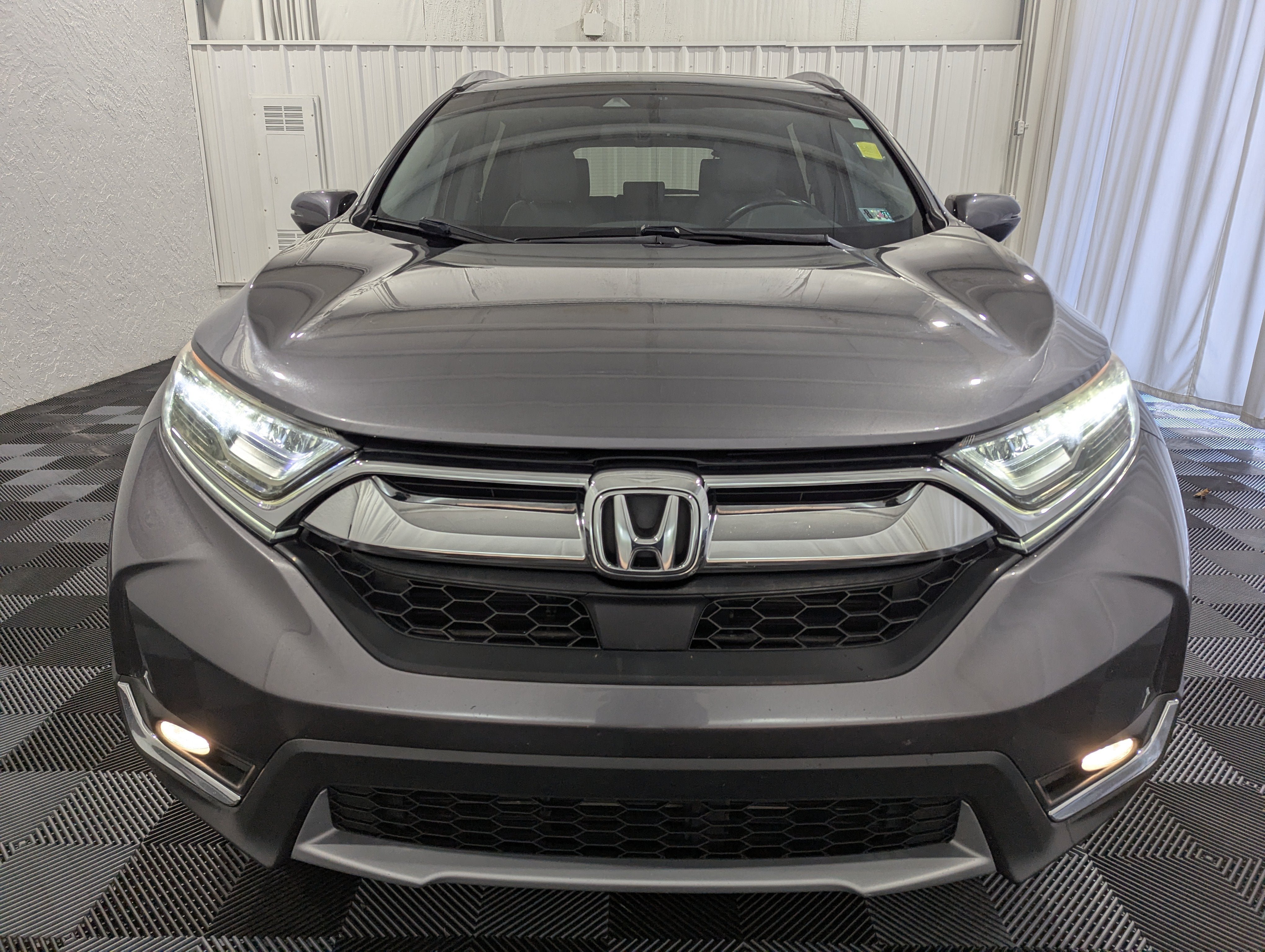 Used 2019 Honda CR-V Touring image 4