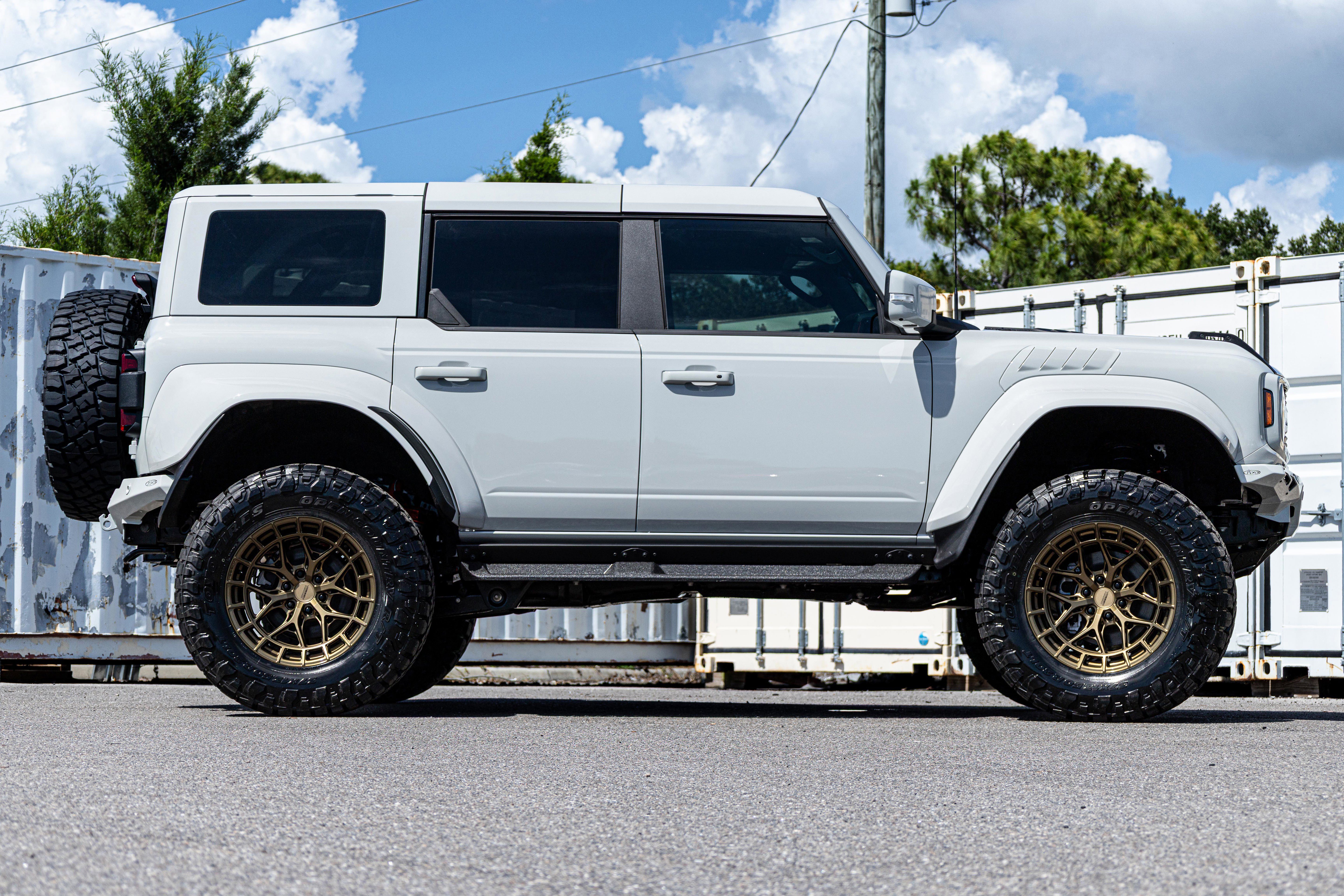 New 2026 Ford Bronco Raptor AWD/4WD image 2