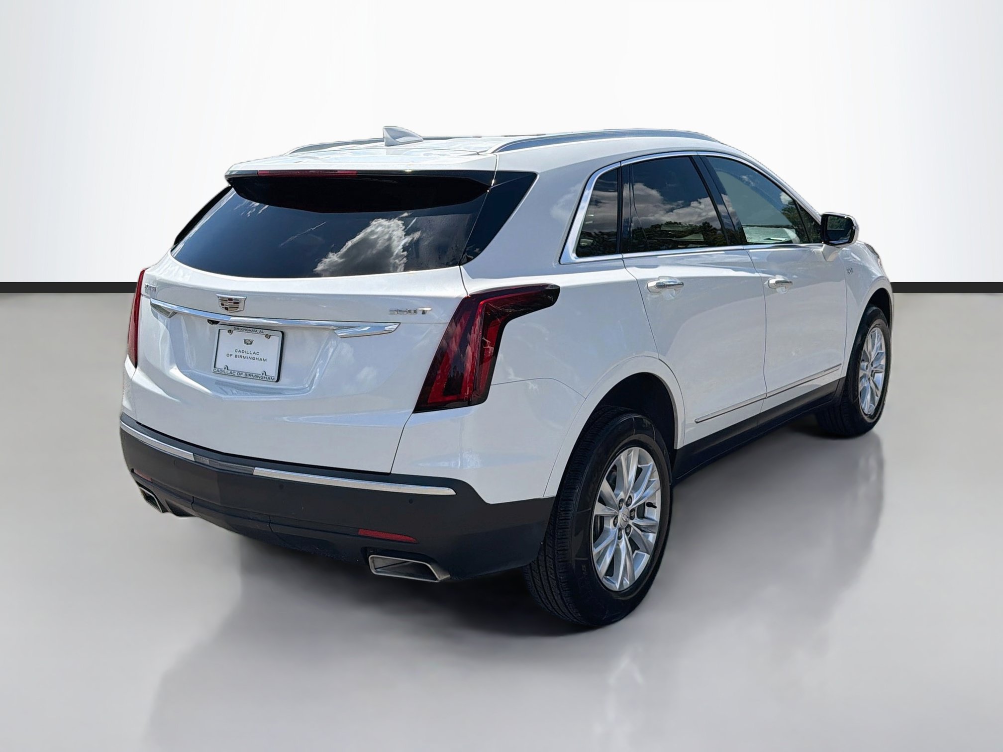 Used 2023 Cadillac XT5 Luxury FWD image 5