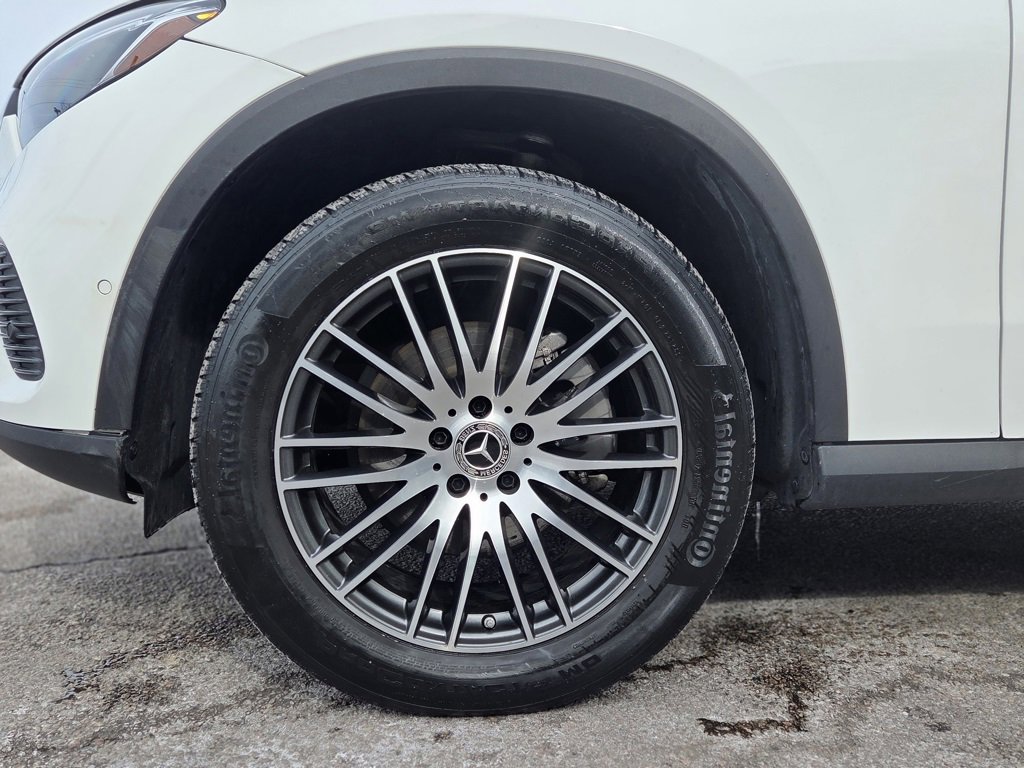 Used 2023 Mercedes-Benz GLC 300 4MATIC image 11