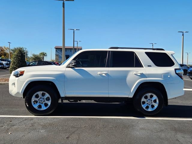 Used 2018 Toyota 4Runner SR5 image 2