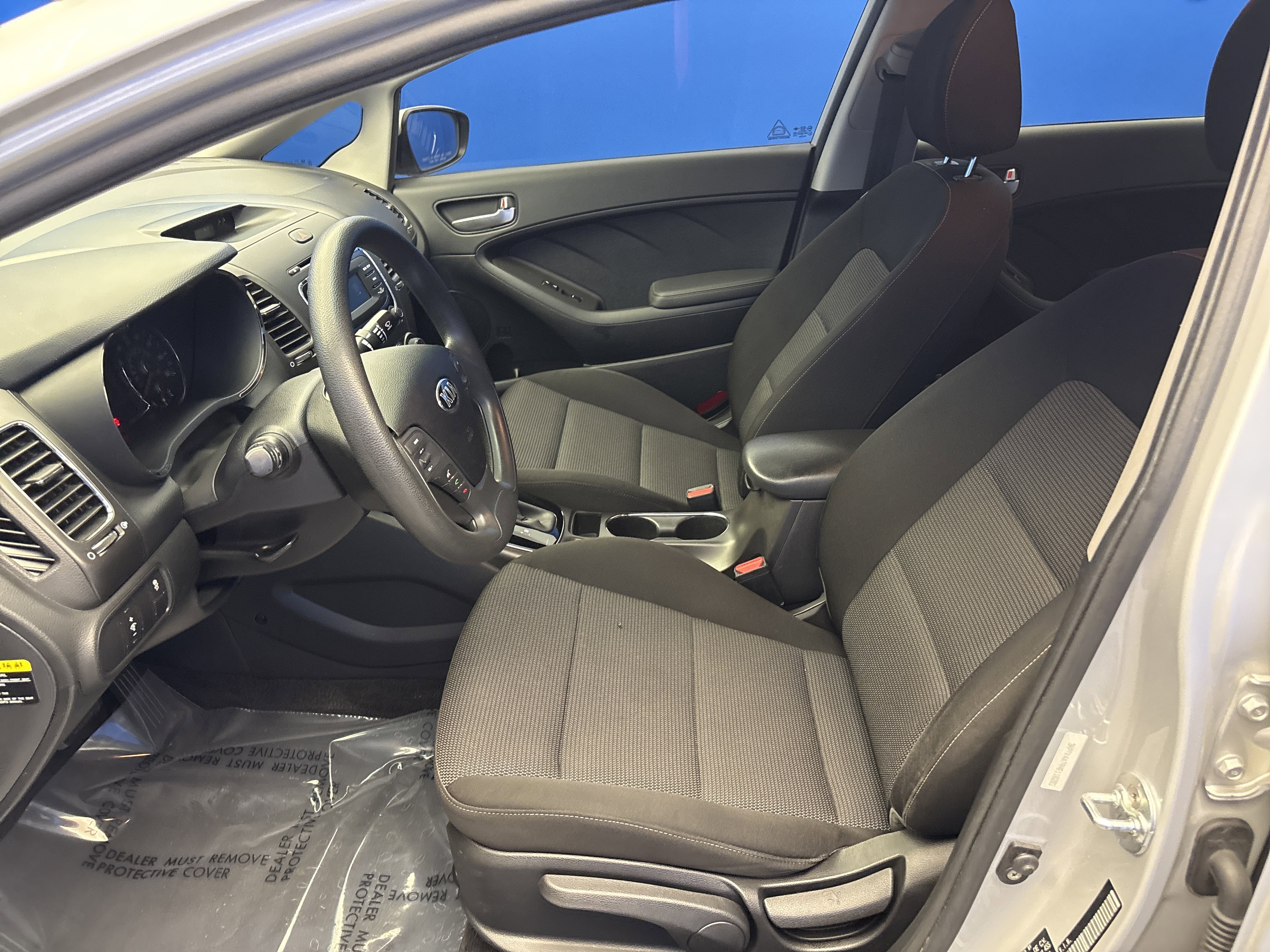 Used 2017 Kia Forte LX FWD image 12