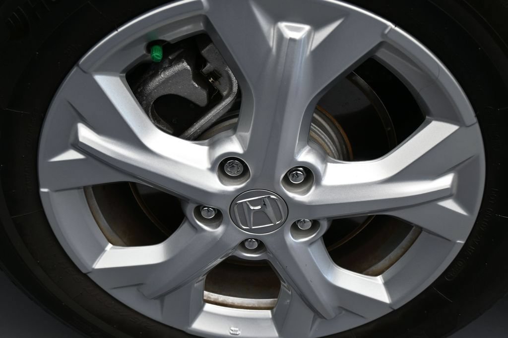 Used 2025 Honda HR-V LX image 41
