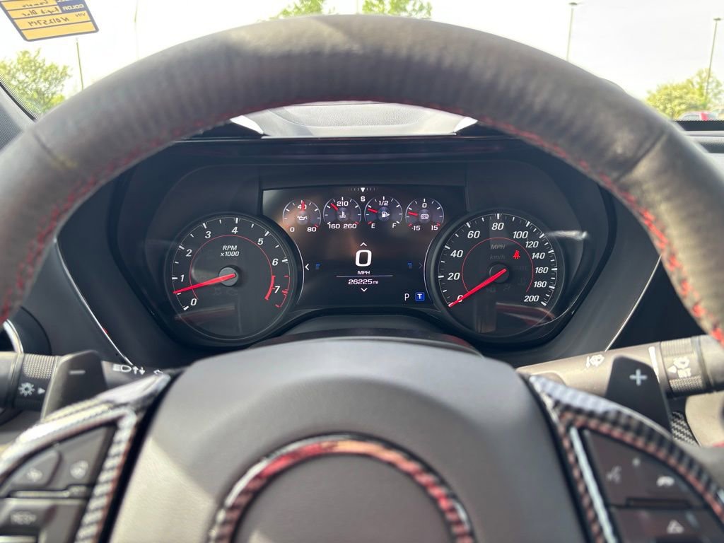 Used 2022 Chevrolet Camaro ZL1 RWD image 33