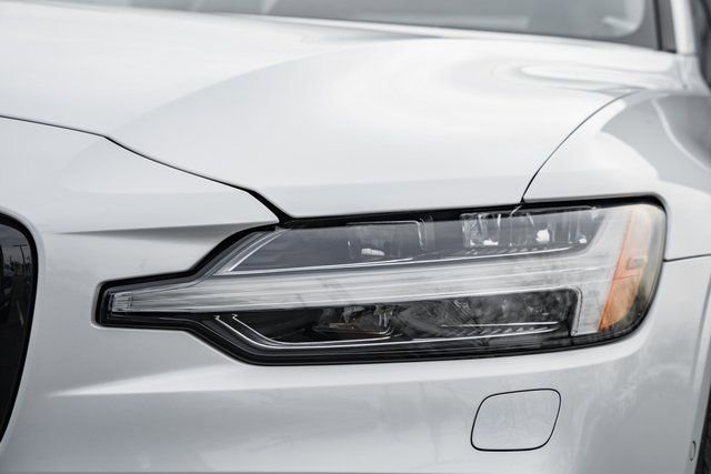 Certified 2024 Volvo S60 B5 Plus image 12