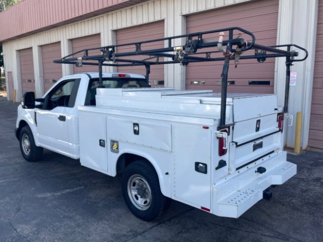 Used 2018 Ford F350 XL w/ Power Equipment Group RWD image 3