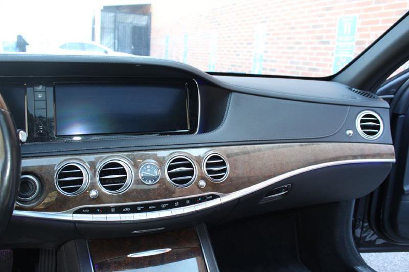 Used 2015 Mercedes-Benz S 550 4MATIC Sedan image 19