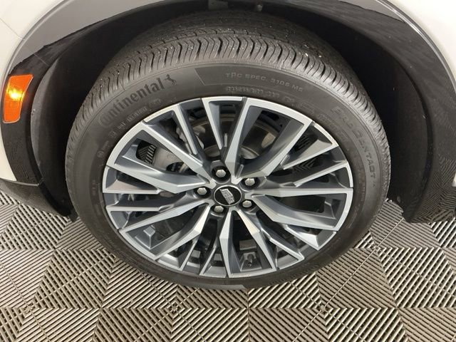 Used 2024 Cadillac XT4 Sport image 31
