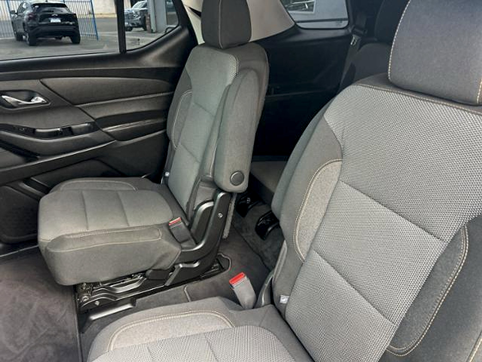 Used 2019 Chevrolet Traverse LT image 22