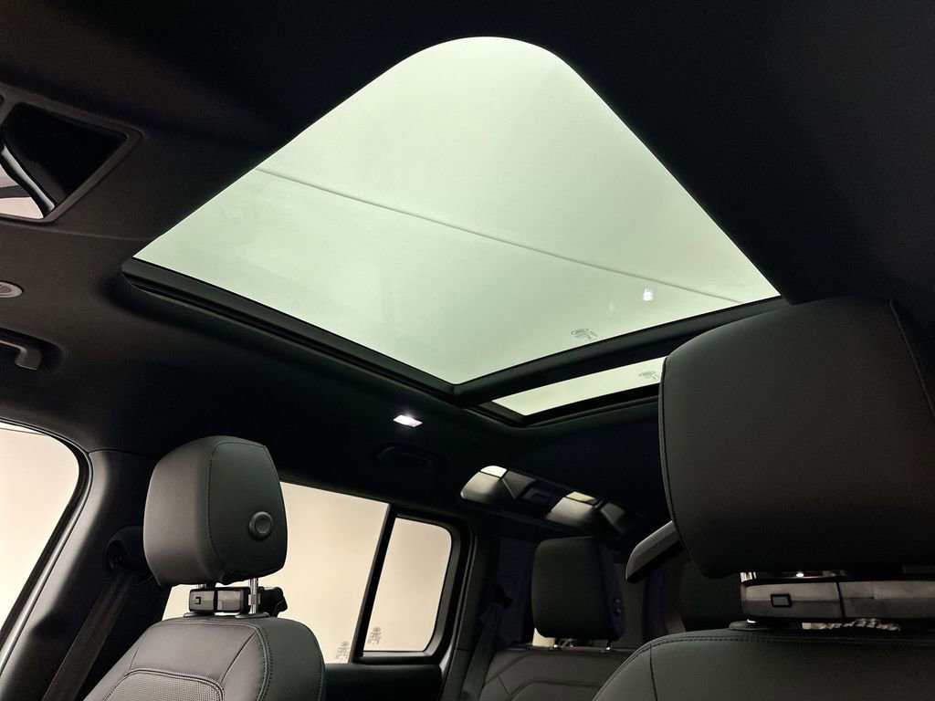 New 2026 Land Rover Defender 110 S image 11