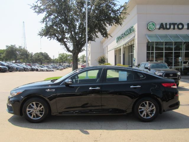Used 2019 Kia Optima LX image 10