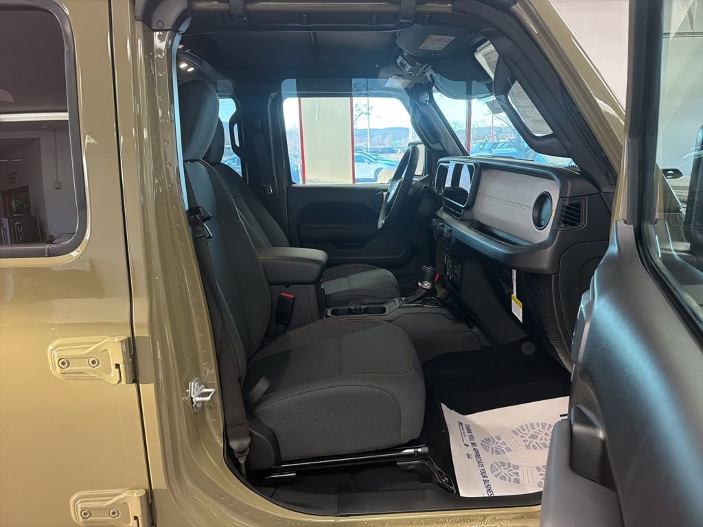 New 2026 Jeep Gladiator Sport AWD/4WD image 26