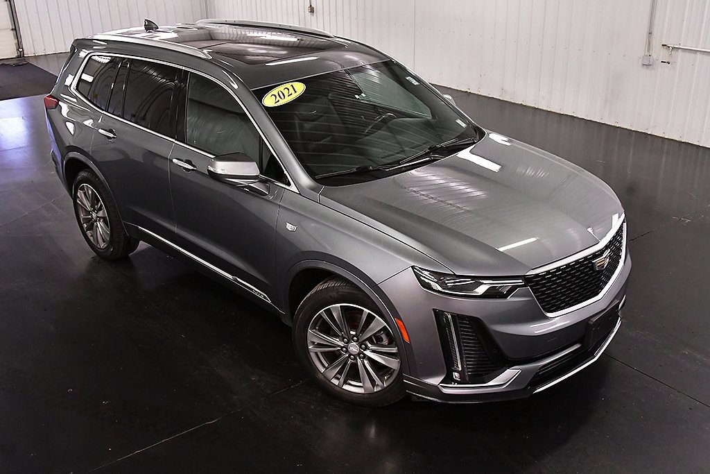 Used 2021 Cadillac XT6 Premium Luxury image 12
