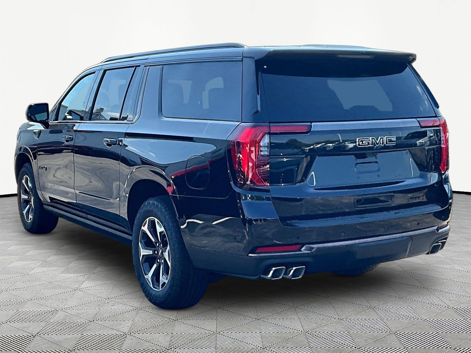 New 2026 GMC Yukon XL AT4 Ultimate AWD/4WD image 4