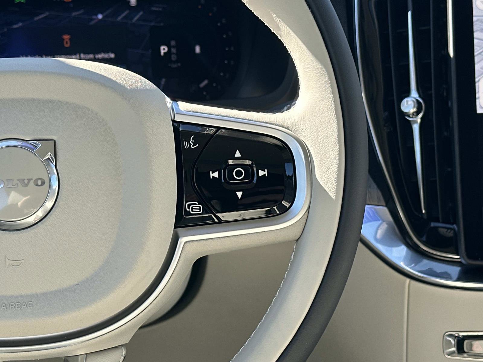 New 2026 Volvo XC90 B6 Ultra AWD/4WD image 9