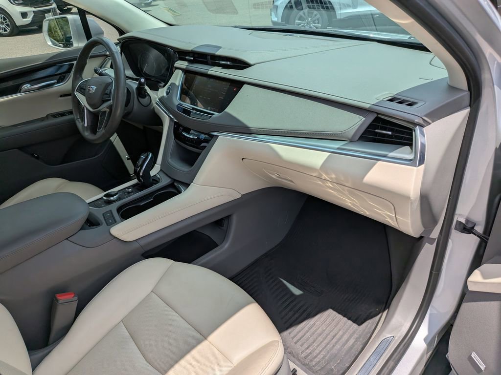 Used 2020 Cadillac XT5 Premium Luxury FWD image 14