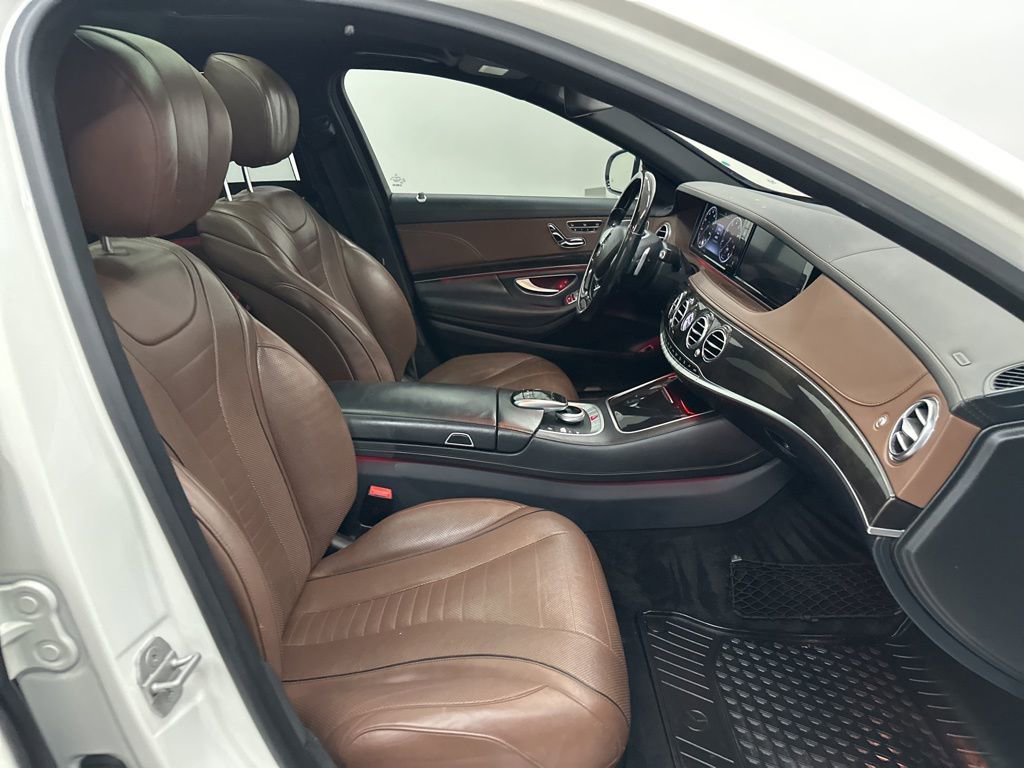Used 2016 Mercedes-Benz S 550 Sedan image 25