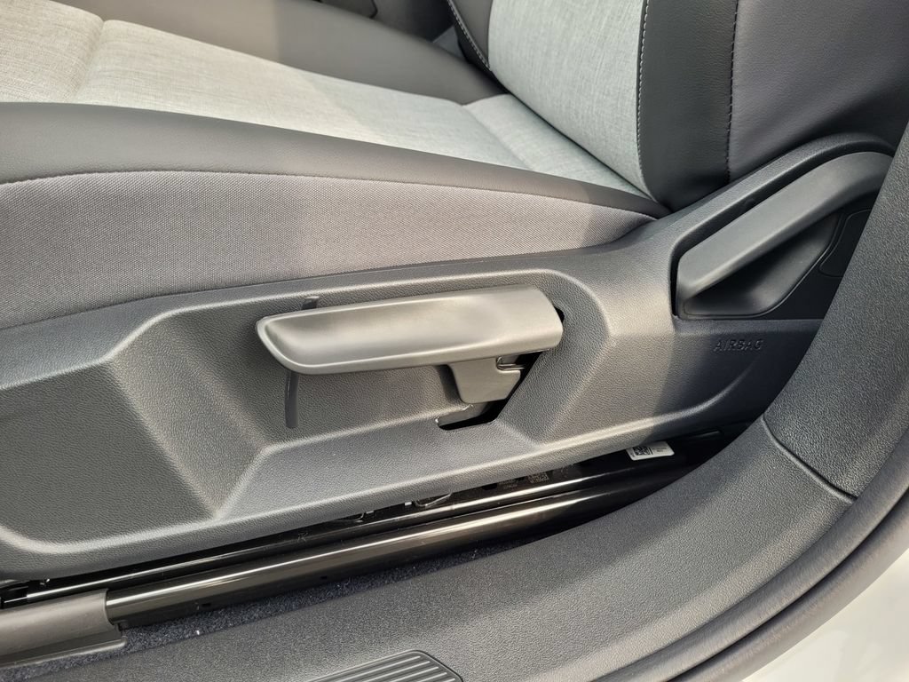 New 2026 Volkswagen ID.4 Pro RWD image 12