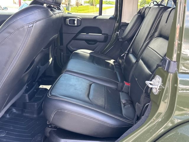 Used 2021 Jeep Wrangler Unlimited Sahara w/ Cold Weather Group AWD/4WD image 15