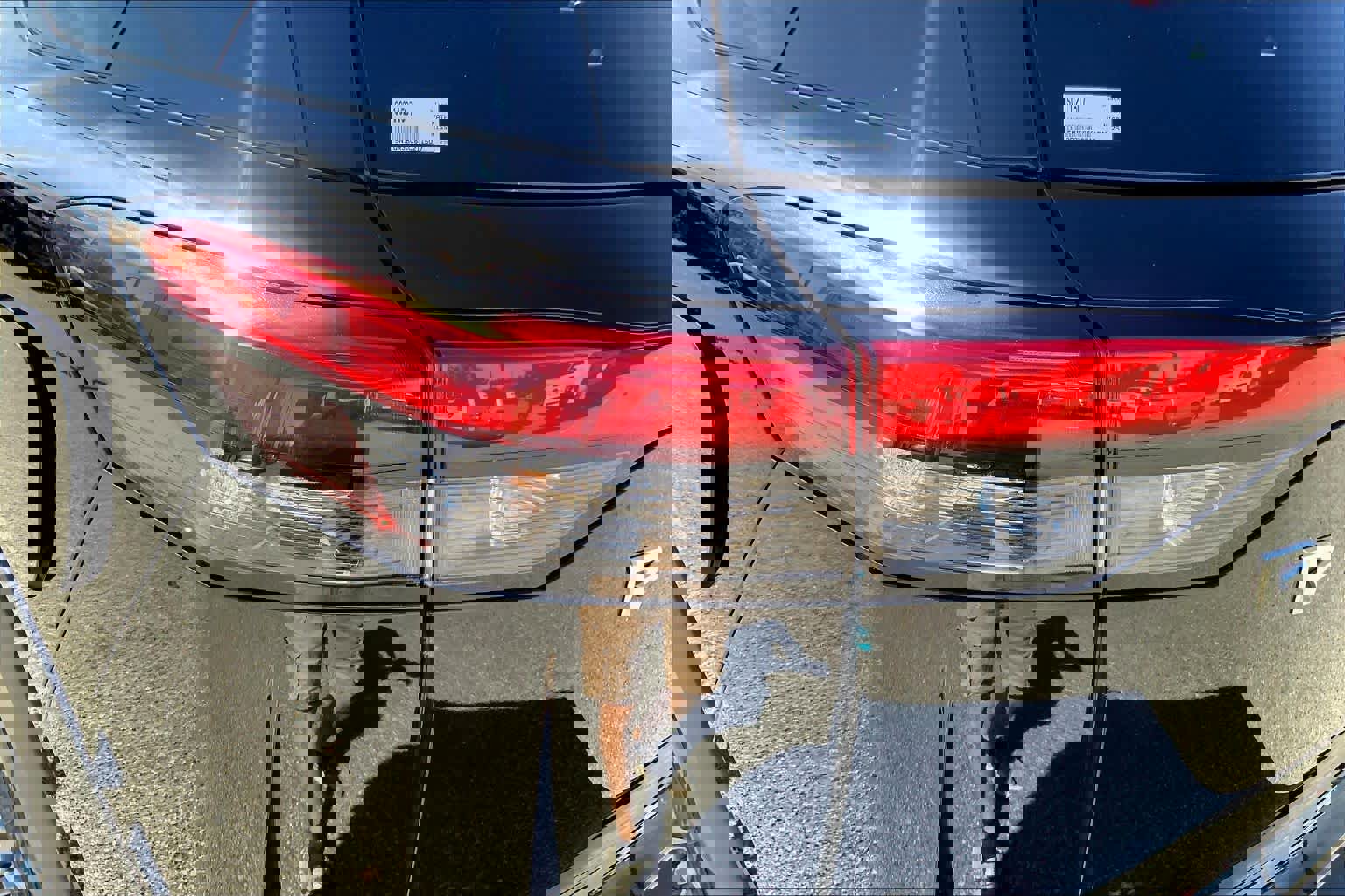 Used 2025 Nissan Pathfinder SV image 25