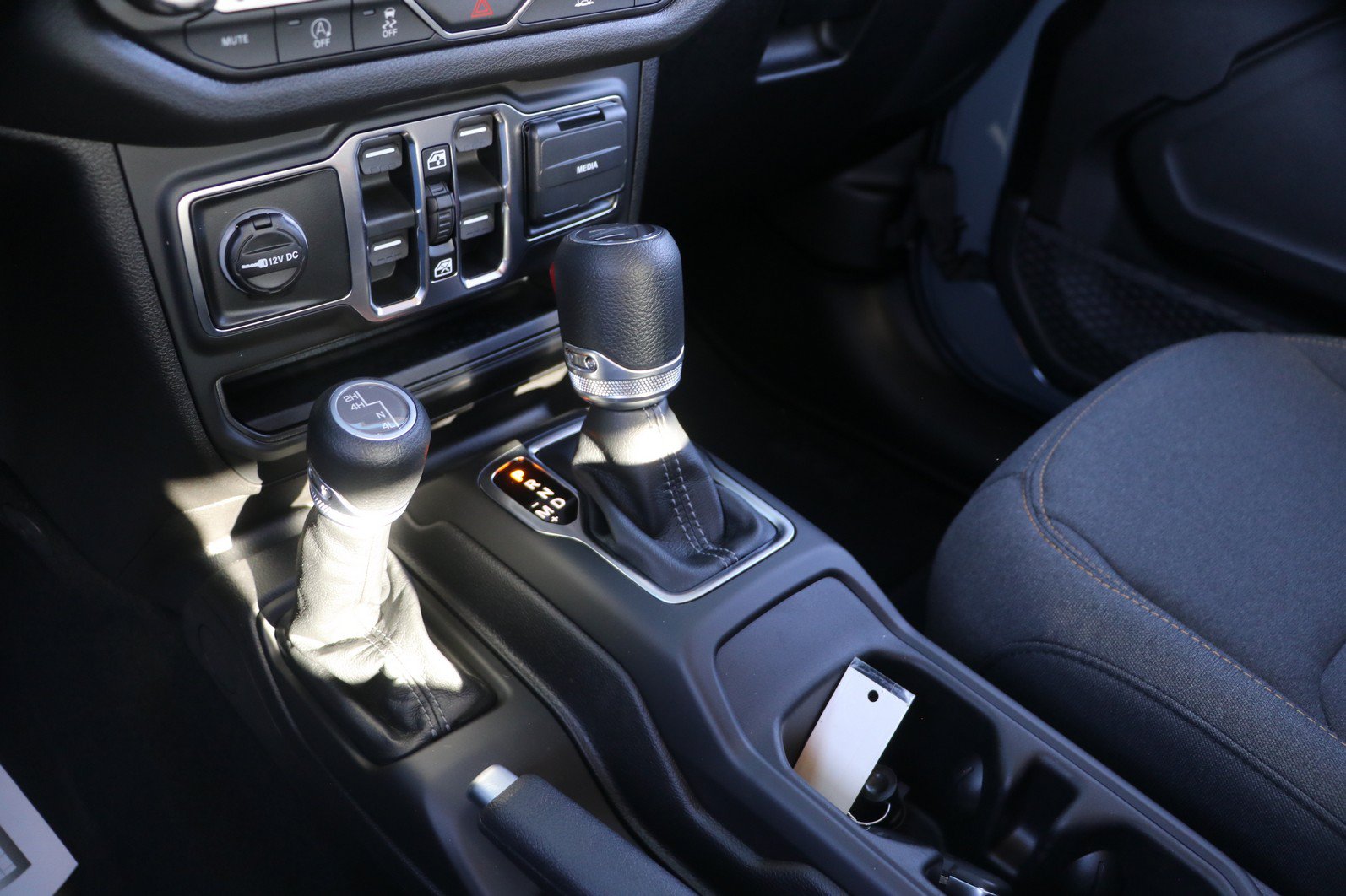 New 2026 Jeep Gladiator Sport AWD/4WD image 24