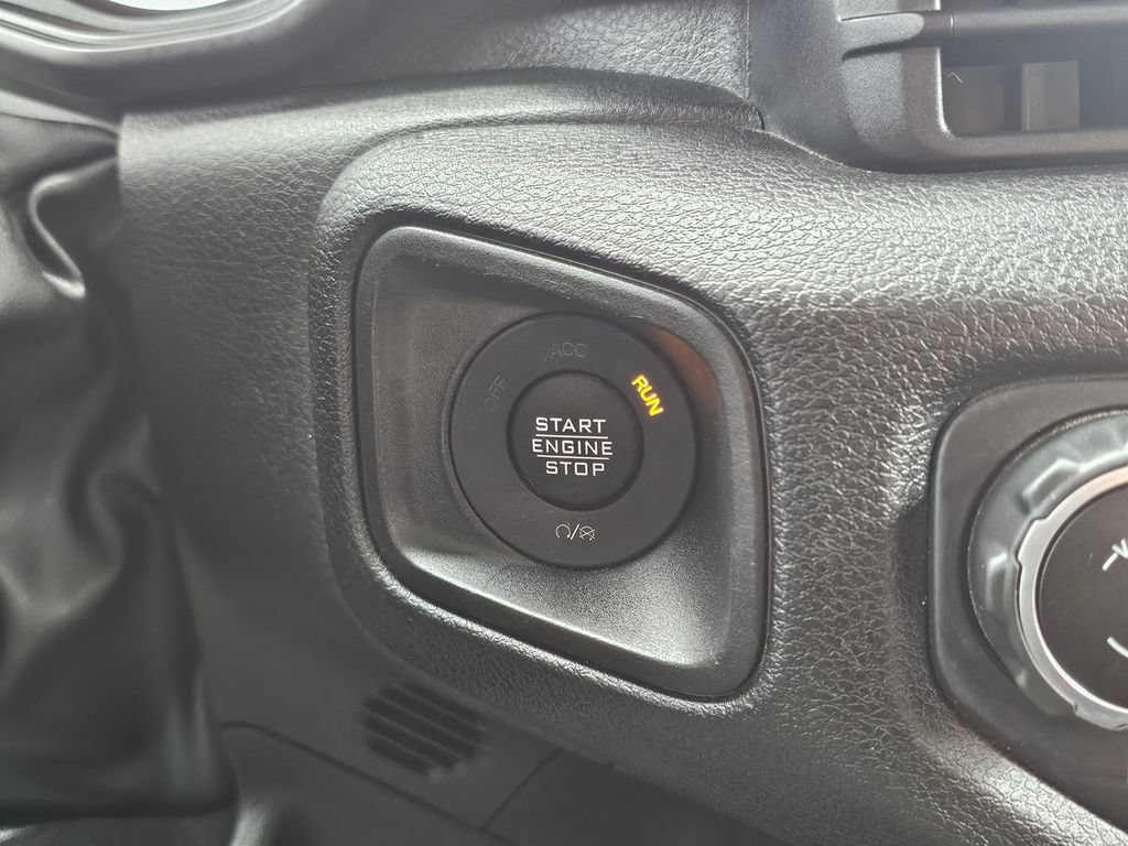 Used 2024 Jeep Wrangler Unlimited Sport AWD/4WD image 26