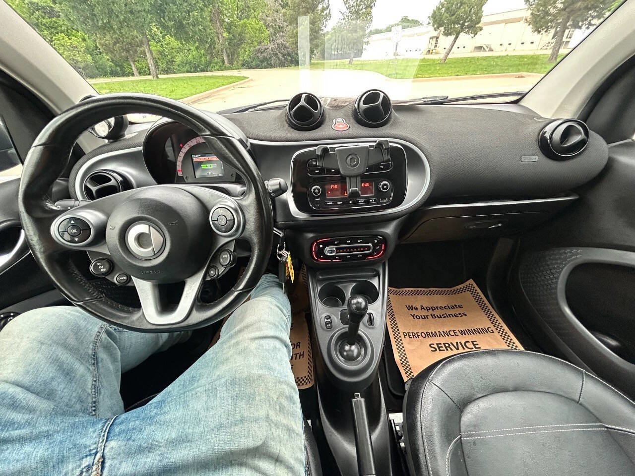 Used 2017 smart fortwo electric drive image 16