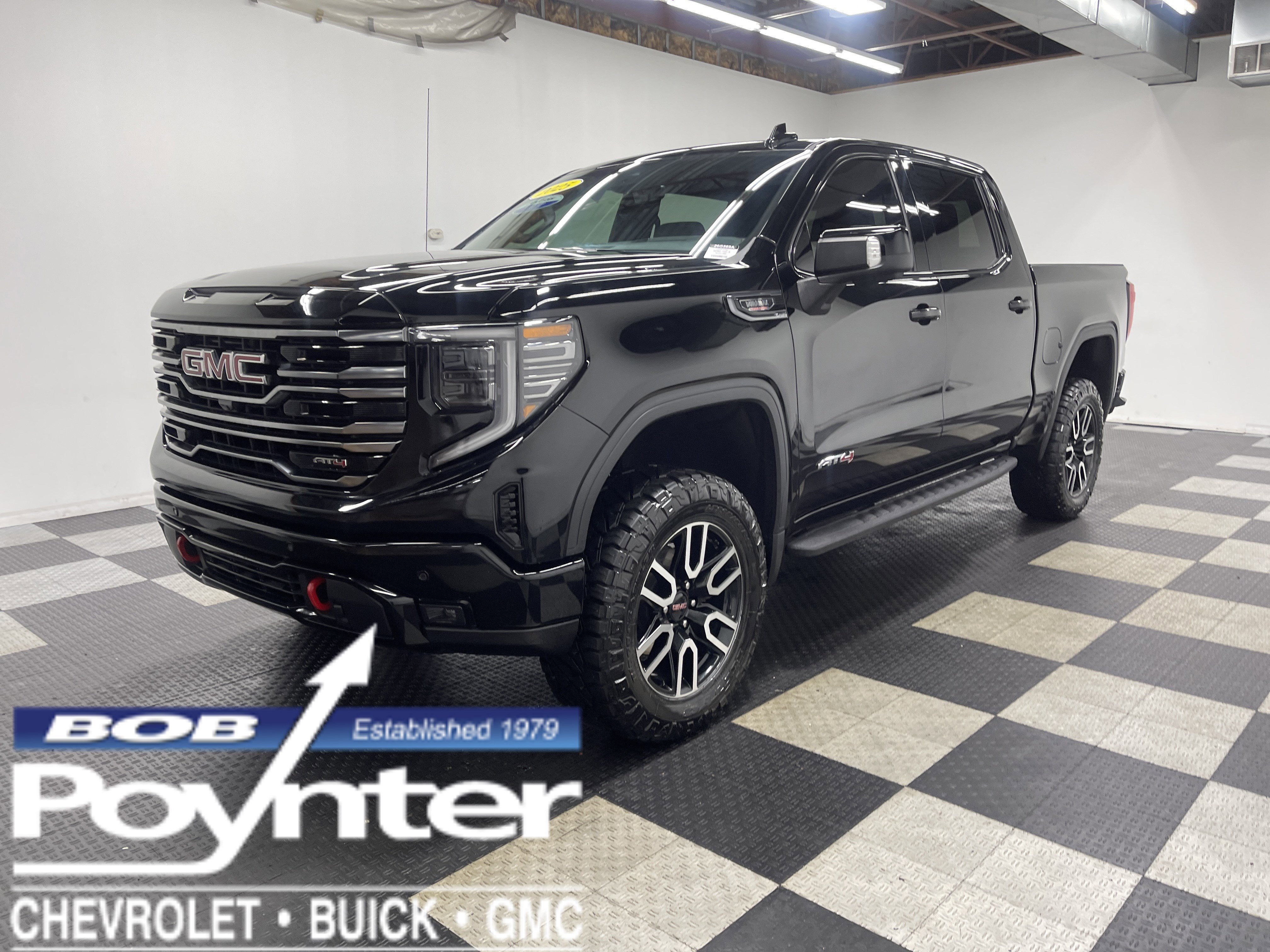 Used 2025 GMC Sierra 1500 AT4 w/ AT4 Premium Package