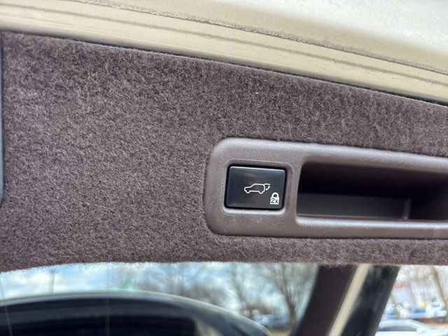 Used 2017 Lexus RX 450h AWD w/ Luxury Package image 8