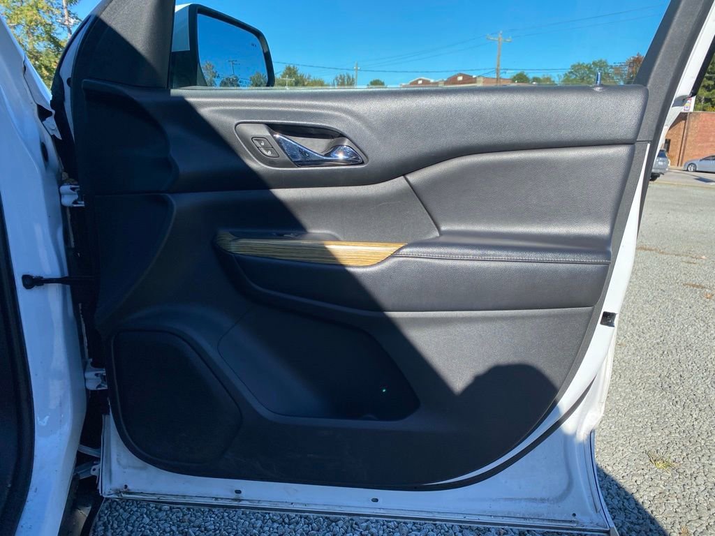 Used 2017 GMC Acadia Denali w/ Technology Package image 23