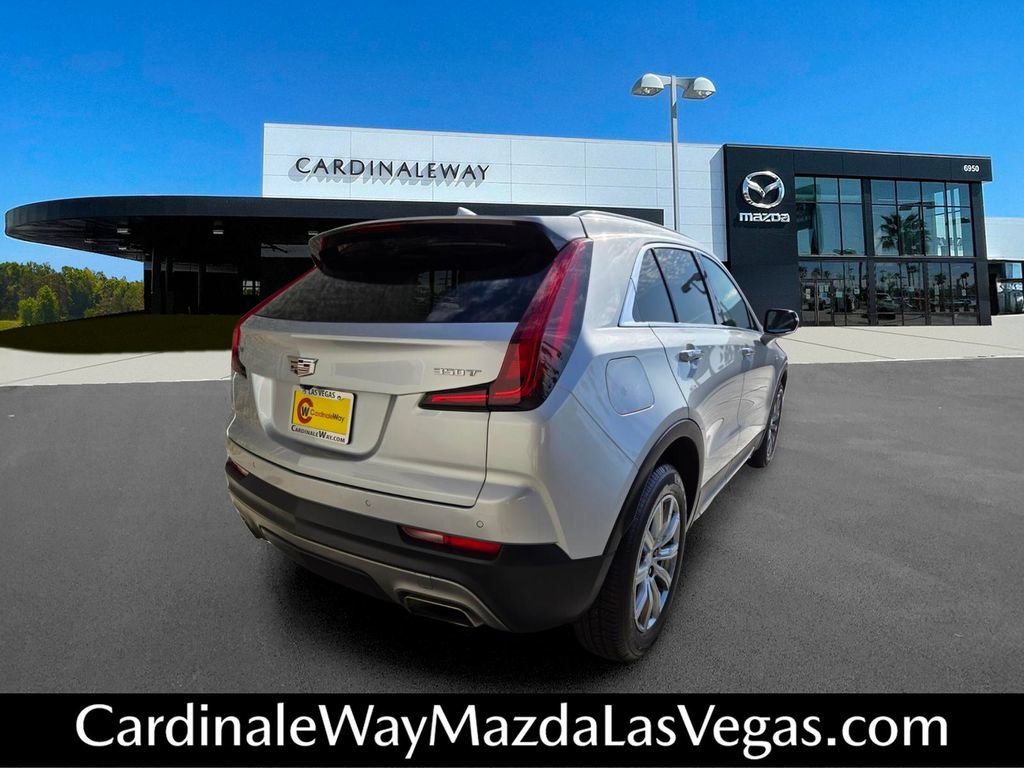 Used 2022 Cadillac XT4 Premium Luxury w/ Safety Alert Package FWD image 5