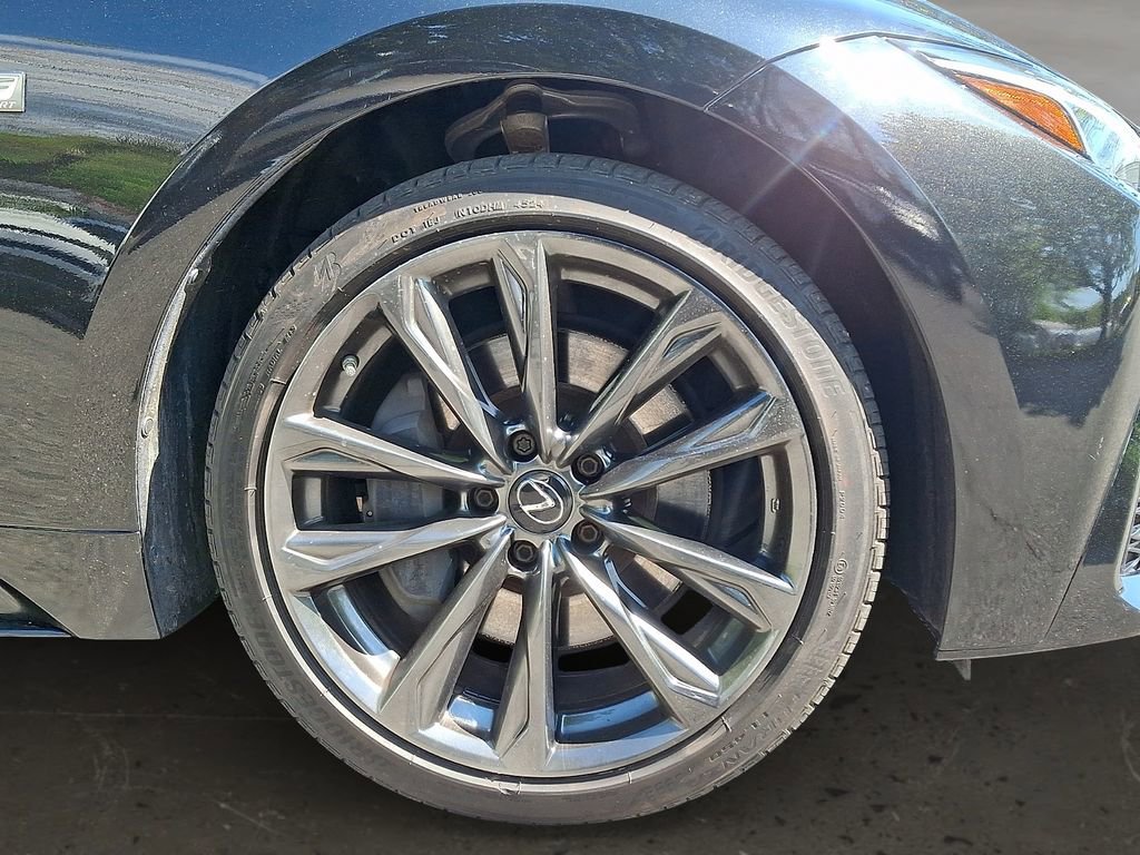 Used 2021 Lexus IS 350 F Sport w/ Accessory Package 2 AWD/4WD image 9