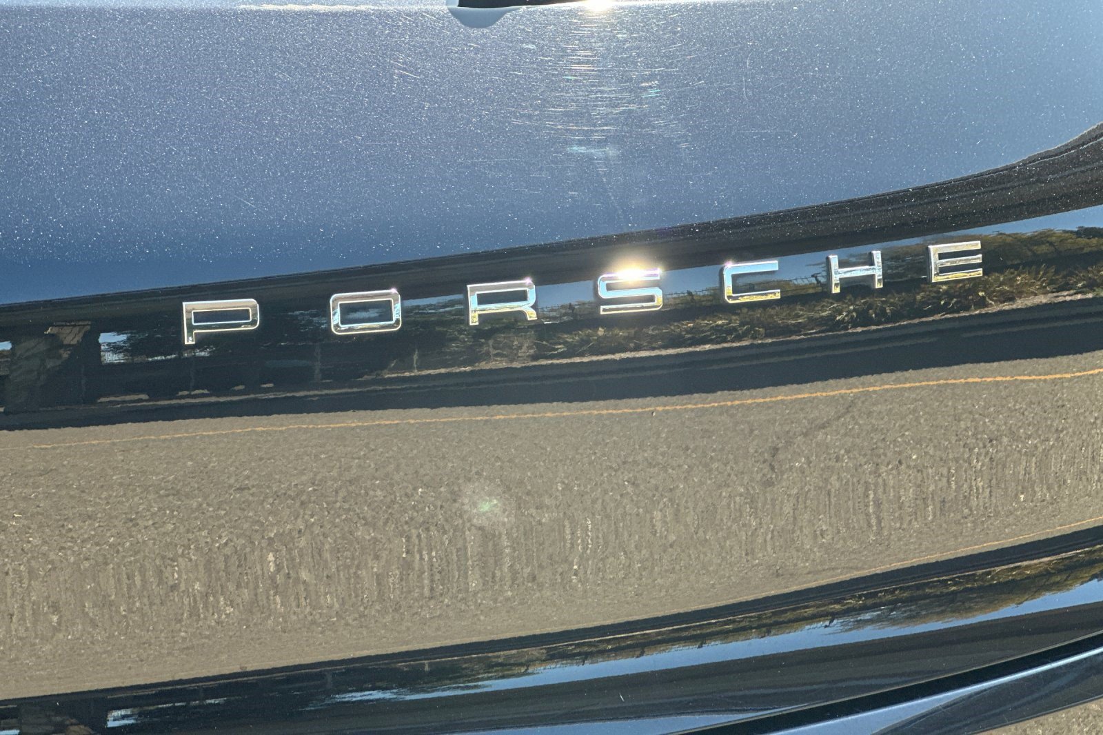 Used 2018 Porsche Macan AWD/4WD image 29