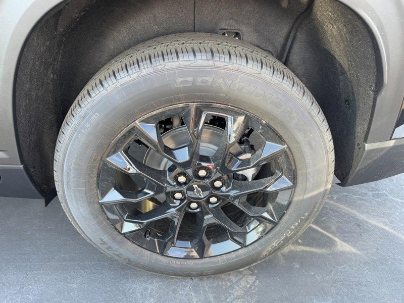 New 2026 Chevrolet Traverse LT w/ Midnight/Sport Edition image 6